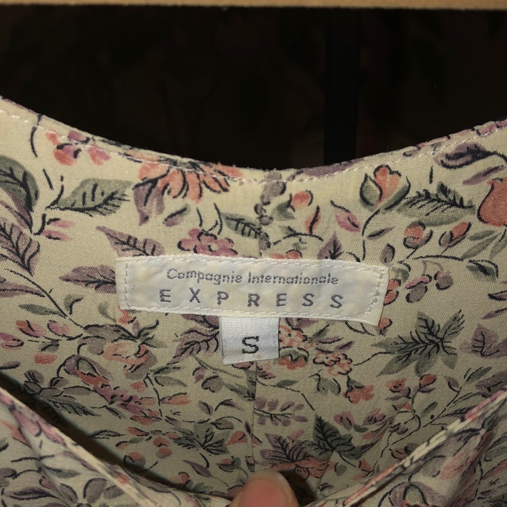 Express Floral Dress - Picture 2 of 5